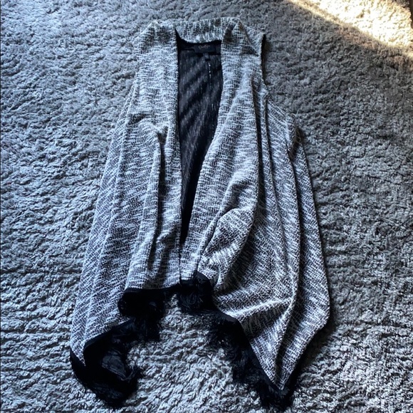 Jessica Simpson Black and White Vest with Fringe - Picture 1 of 5